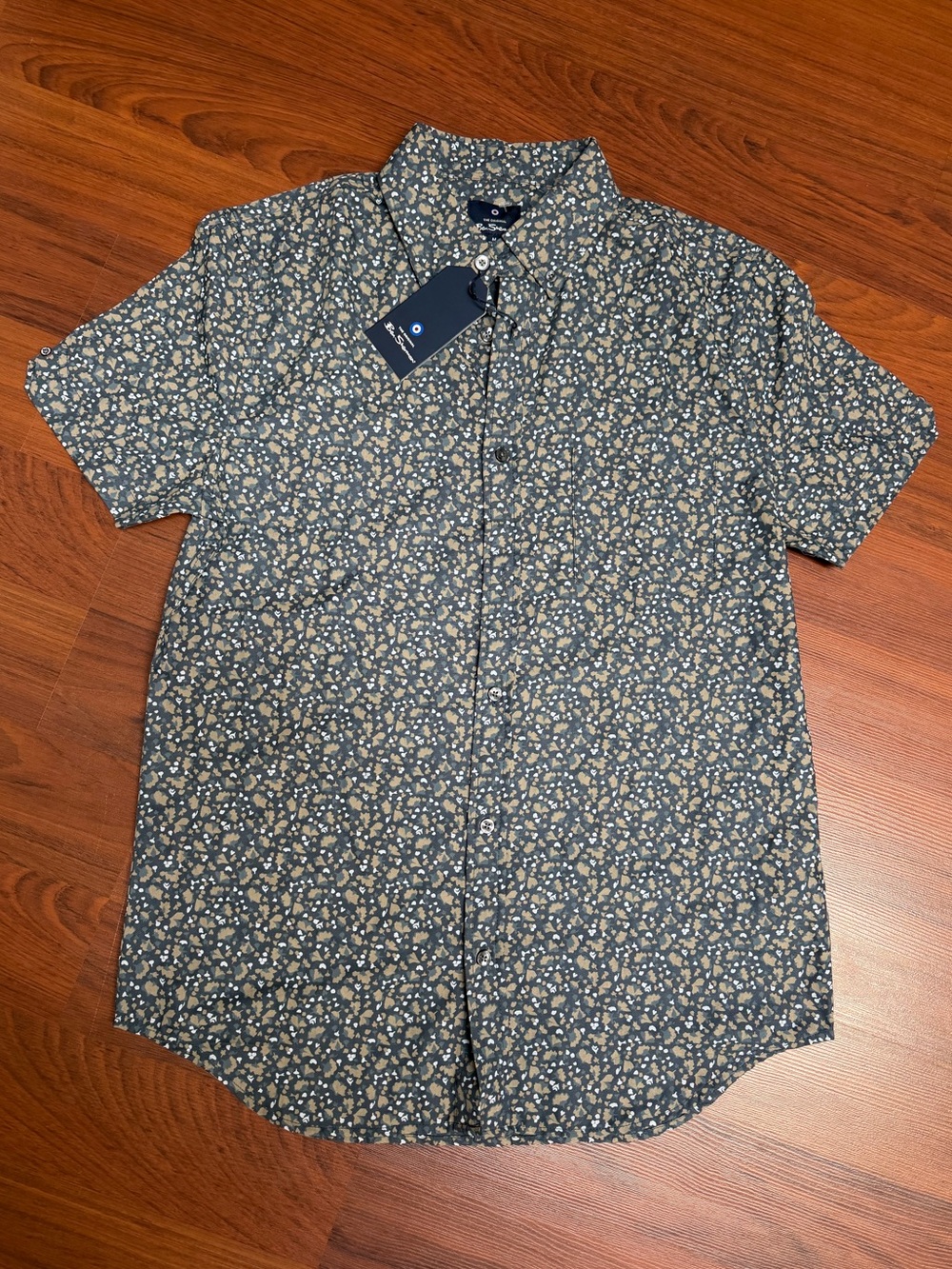 NWT Ben Sherman Short Sleeve Button-Down Shirt
